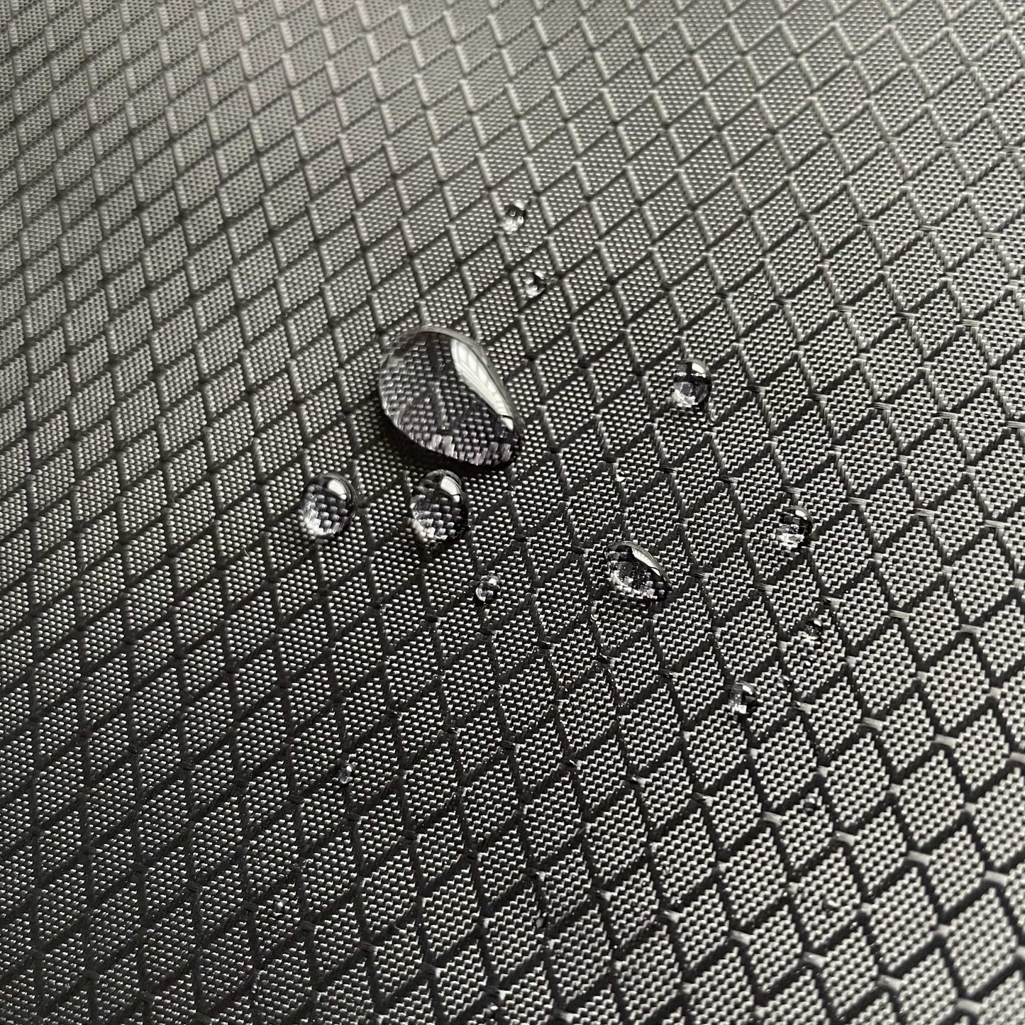 Fireproof polyester tent fabric